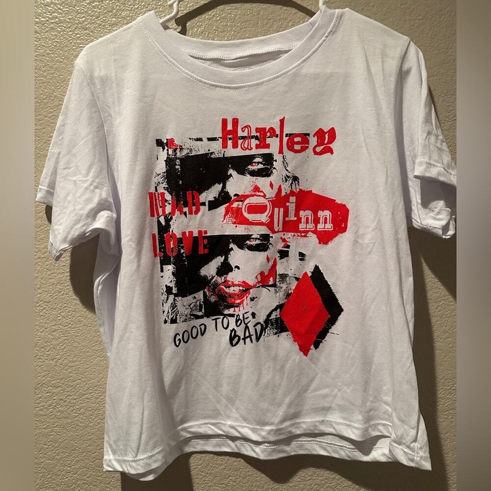 NWOT Harley Quinn Joker Good to be Bad DC Universe Cropped Tee sz M